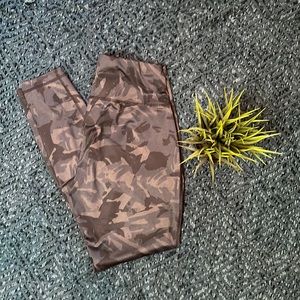 Camo leggings